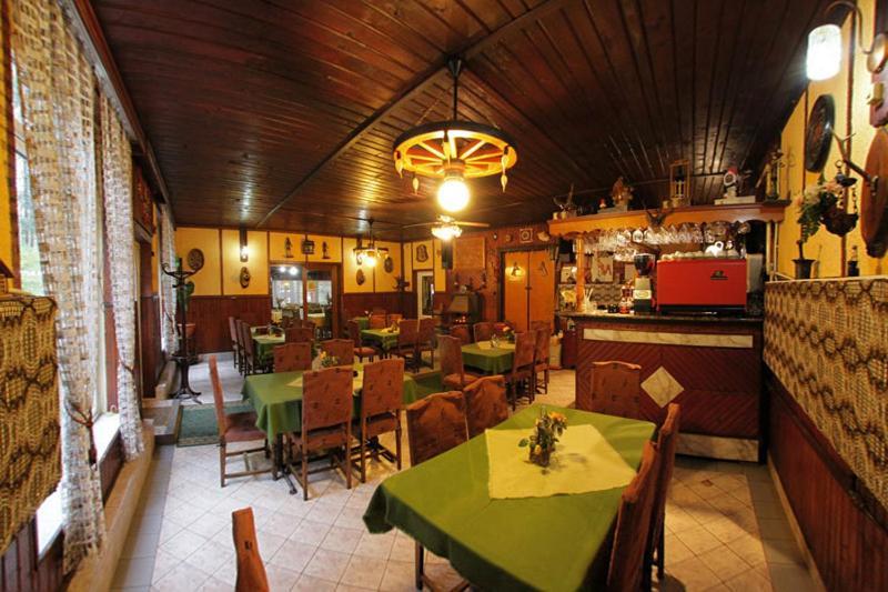 Complex Turistic Caprioara Hotell Baia Mare Eksteriør bilde